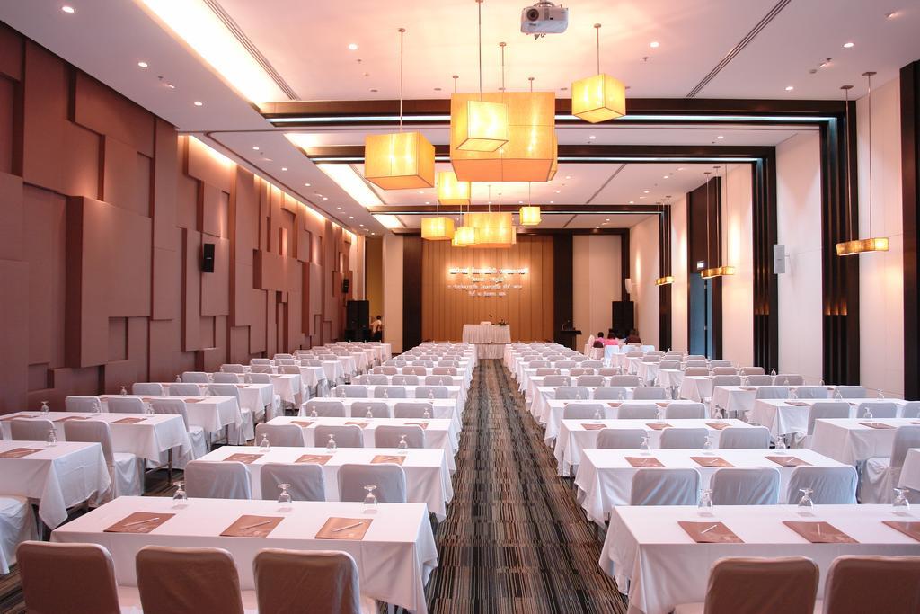Kameo Grand Hotel & Serviced Apartment, Районг Екстер'єр фото