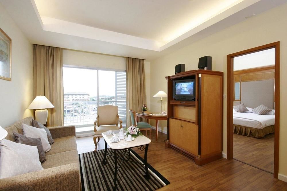 Kameo Grand Hotel & Serviced Apartment, Районг Екстер'єр фото