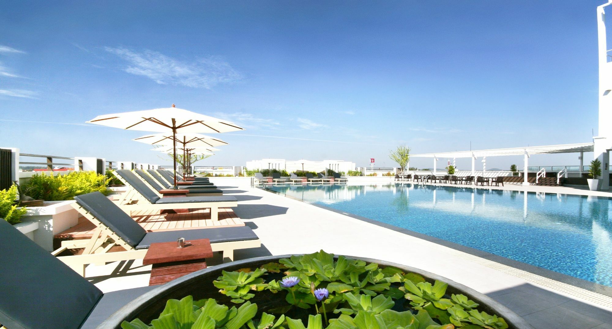 Kameo Grand Hotel & Serviced Apartment, Районг Екстер'єр фото