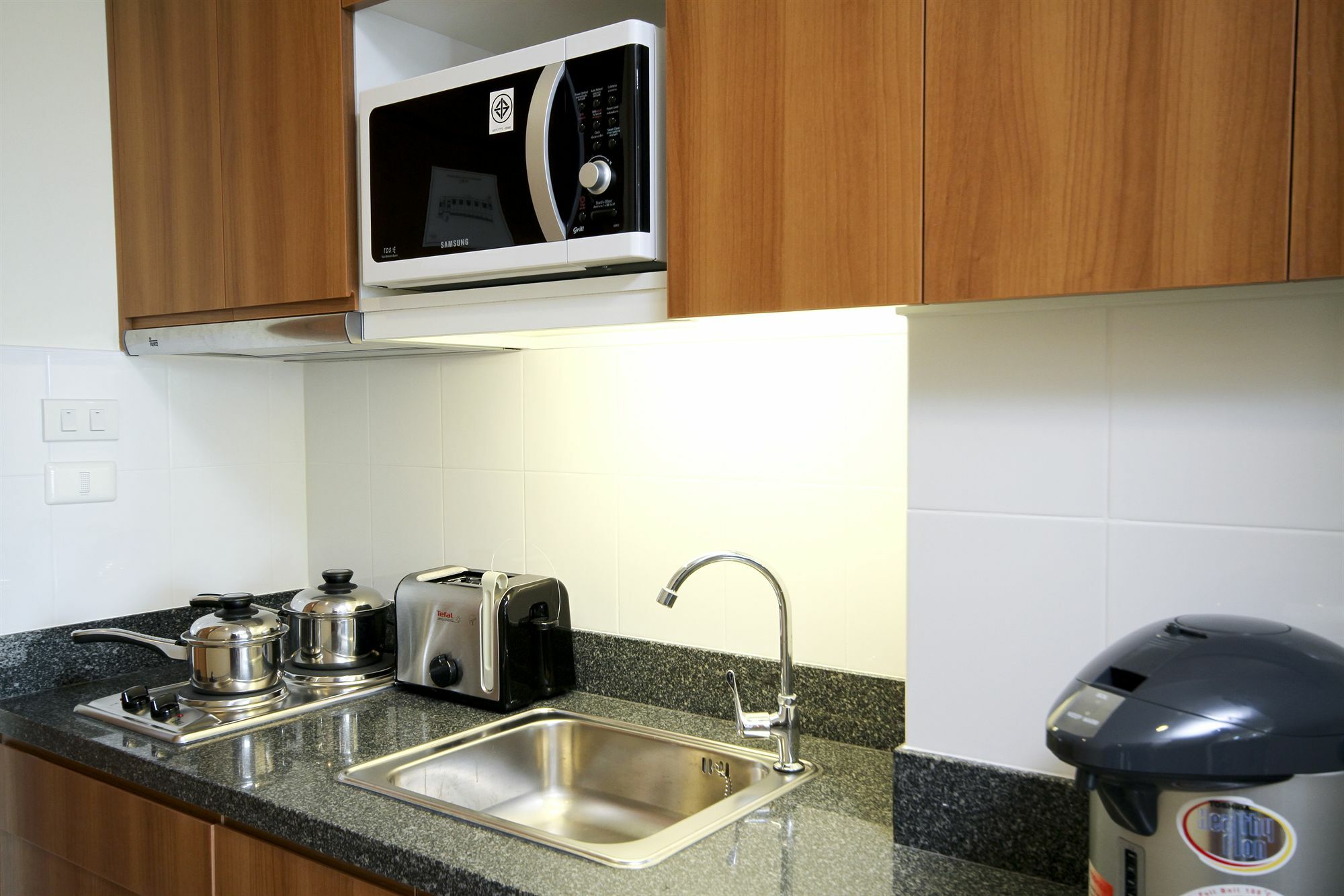 Kameo Grand Hotel & Serviced Apartment, Районг Екстер'єр фото